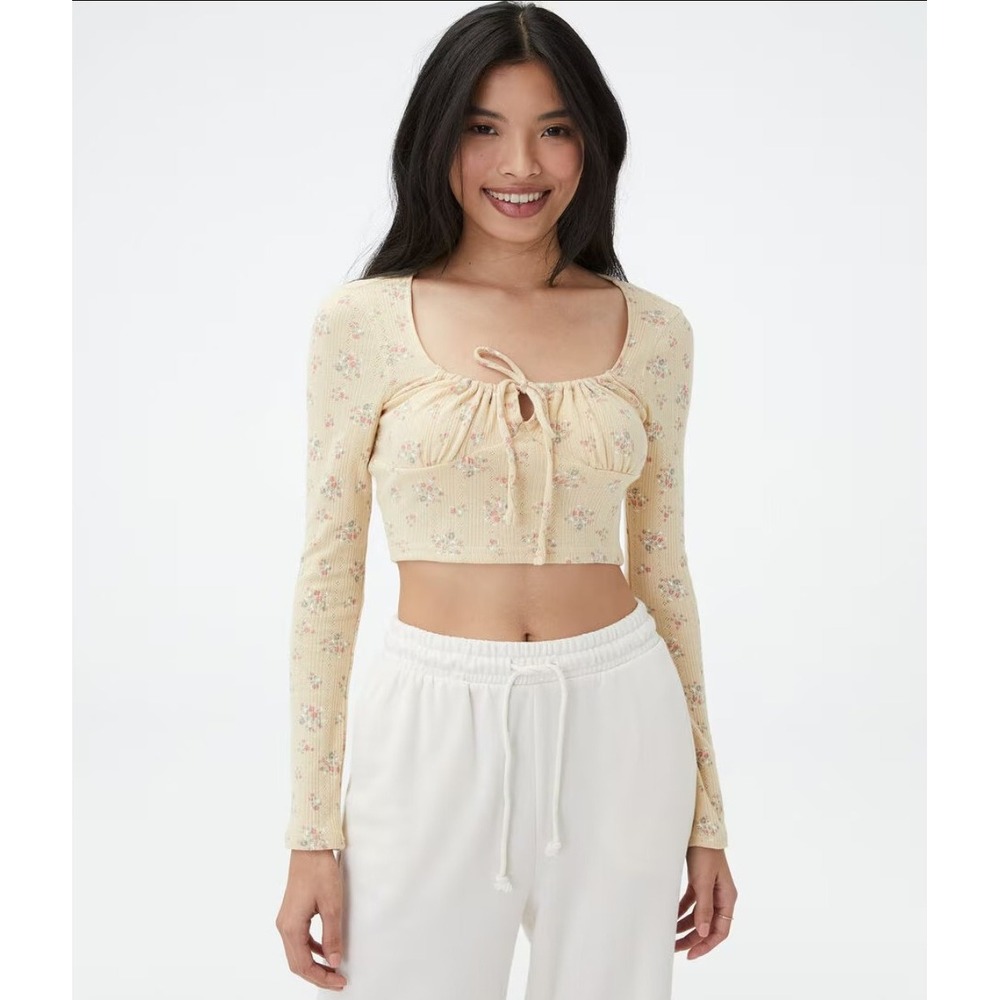 Aeropostale Pointelle Knit Floral Long Sleeve Tie Front Crop Top Size Medium